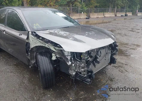 2022 Toyota Camry Se z USA, uszkodzony, nr VIN 4T1T11AK1NU042933